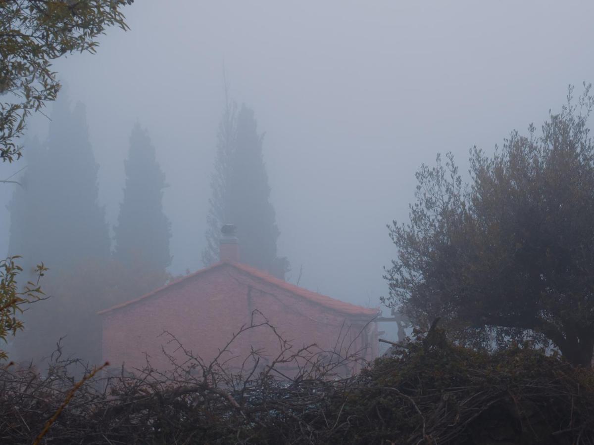 Vintage Stone-Built Country Cottage In Richea Kouloureika 외부 사진
