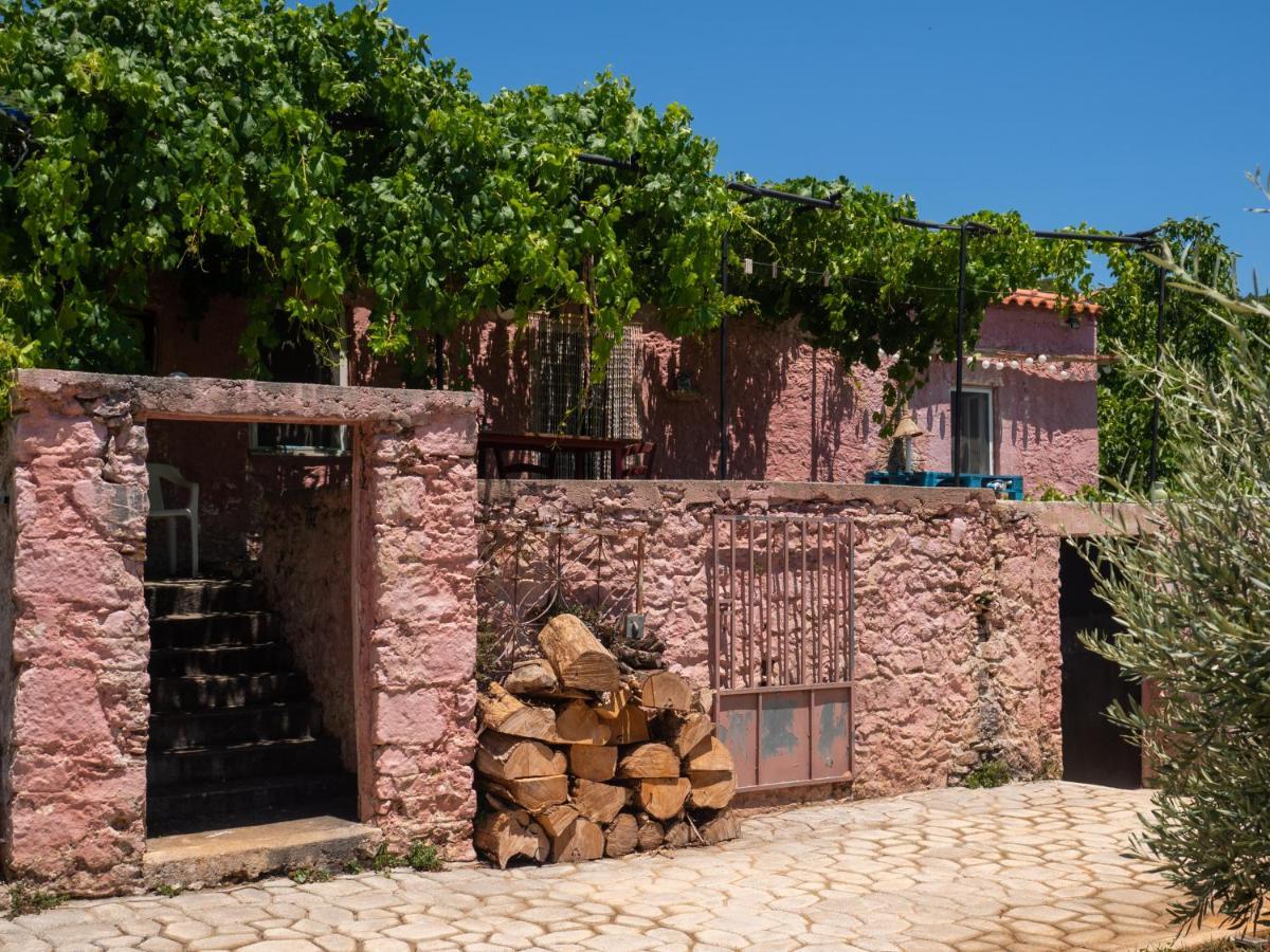 Vintage Stone-Built Country Cottage In Richea Kouloureika 외부 사진