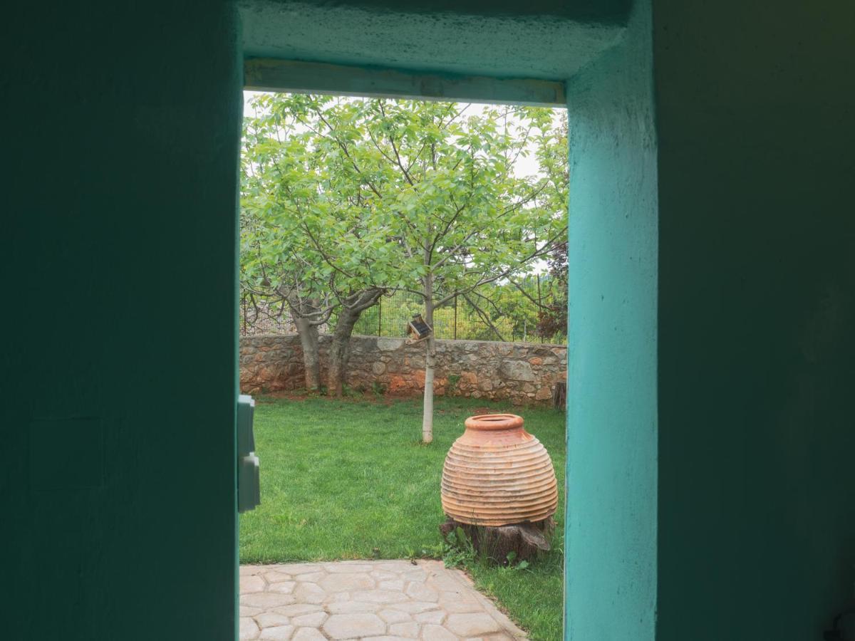Vintage Stone-Built Country Cottage In Richea Kouloureika 외부 사진