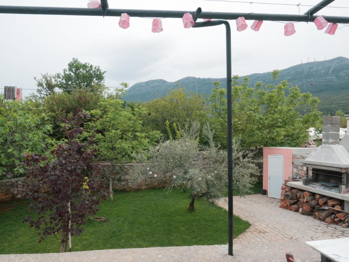 Vintage Stone-Built Country Cottage In Richea Kouloureika 외부 사진